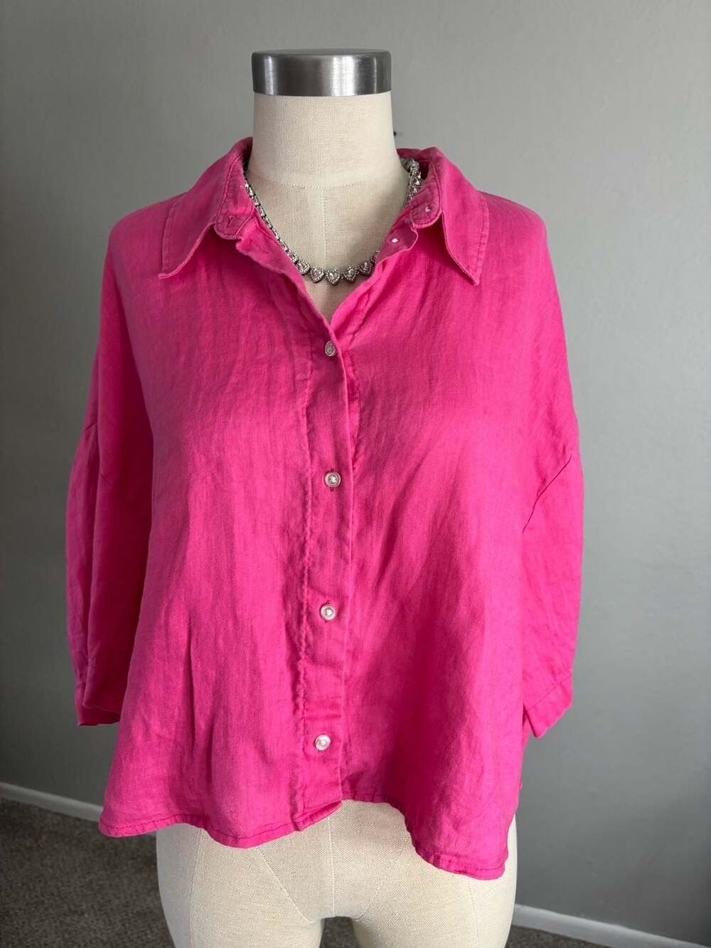 H&M Women's Hot Pink Linen Blend Button Down Shirt - Picture 4 of 8